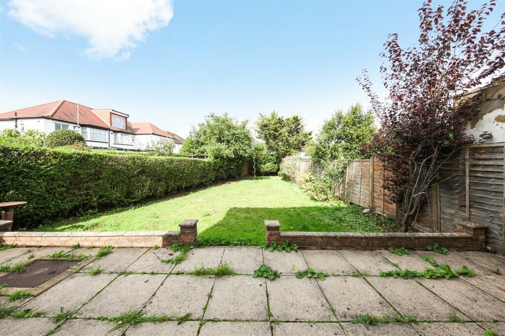 98 Carlton Avenue West - fZqIKUL1iQrwbvvUWck1.jpg