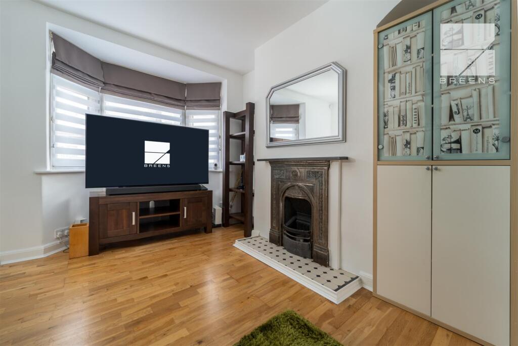 32 Suffield Road_0031.jpg