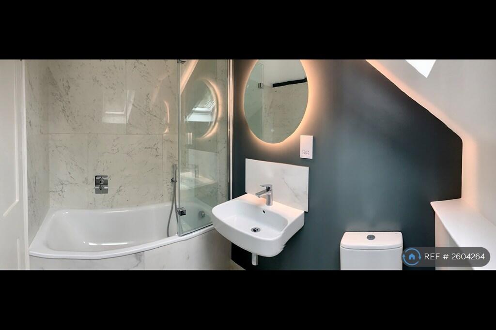 Ensuite Bathroom