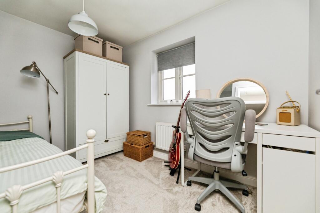 pbox-bedroom-343657.jpg