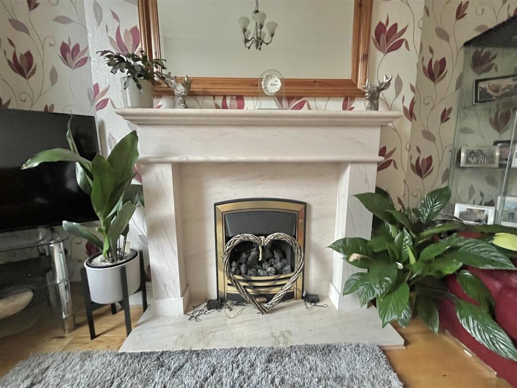 Lounge Fireplace Feature