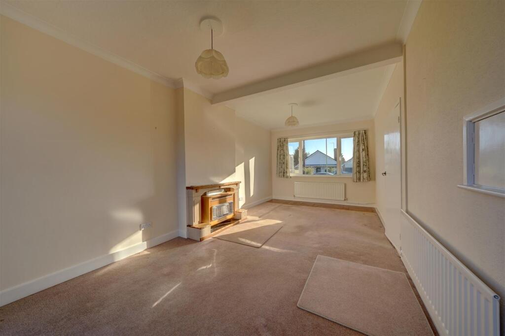 31 Hazelwood Close (5).jpg