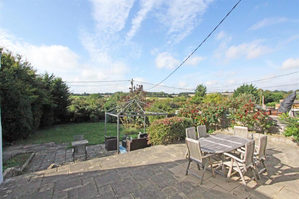 IMG_6318 patio view.jpg