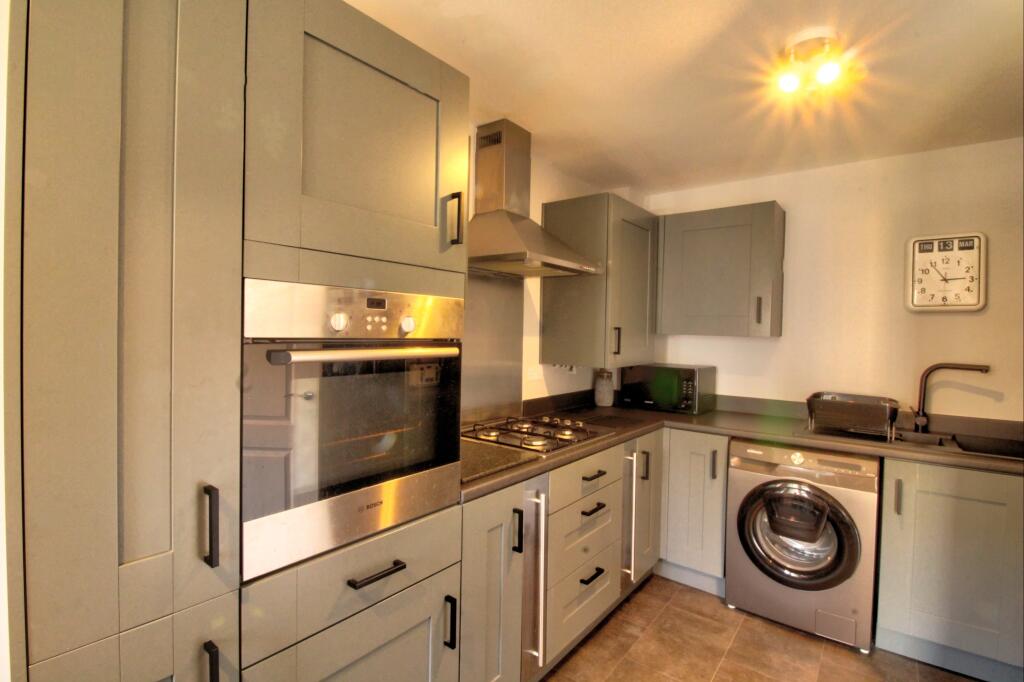 0C5175FA-9701-4CFD-8072-4862FD439BF9