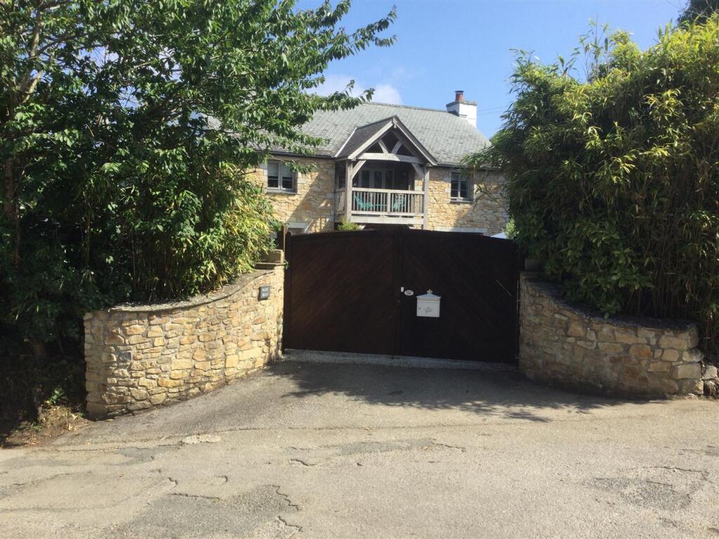 Front Gates.jpg