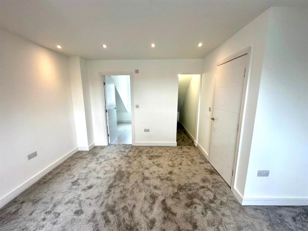 WhatsApp Image 2025-07-14 at 12.17.41 (2).jpeg