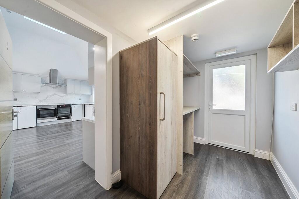 WhatsApp Image 2025-05-21 at 13.52.07 (5).jpeg