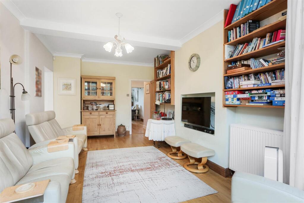 1548903635 -  WESTCOTT WAY, SM2 - 1.jpg