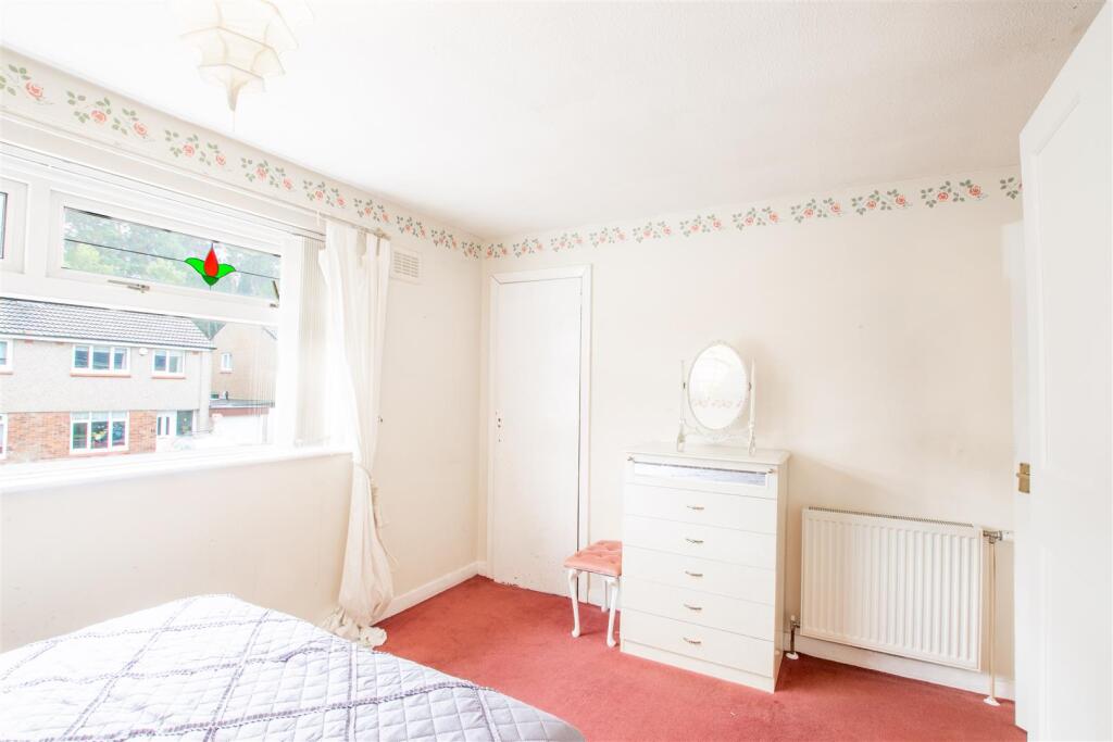 bedroom.1.jpg