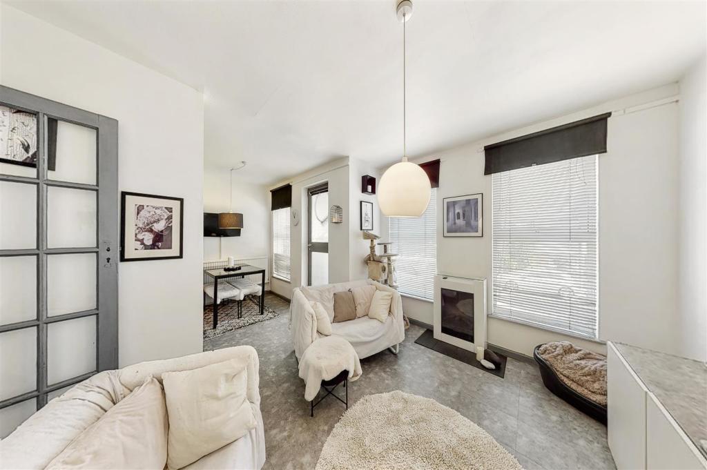 87 Elms Lane - gjz7aSCY7ZdpWS3iATOP.jpg