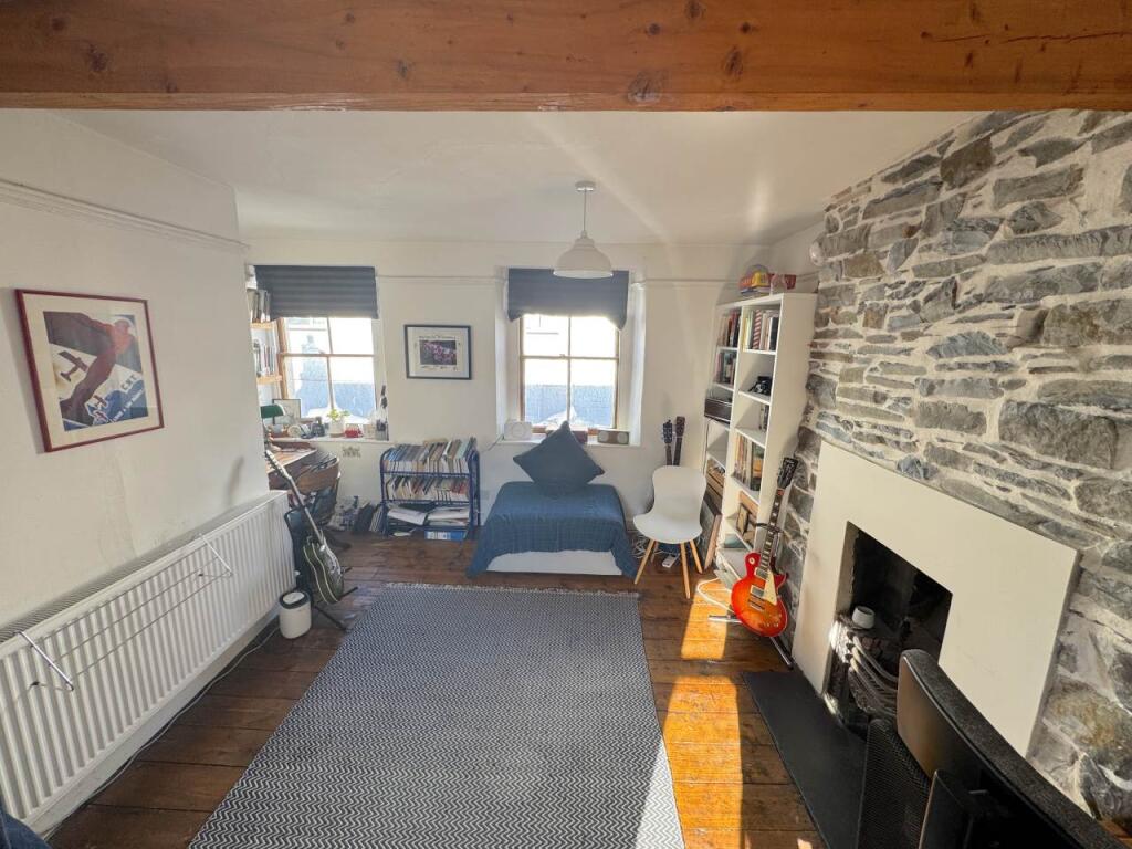 Bedroom1a