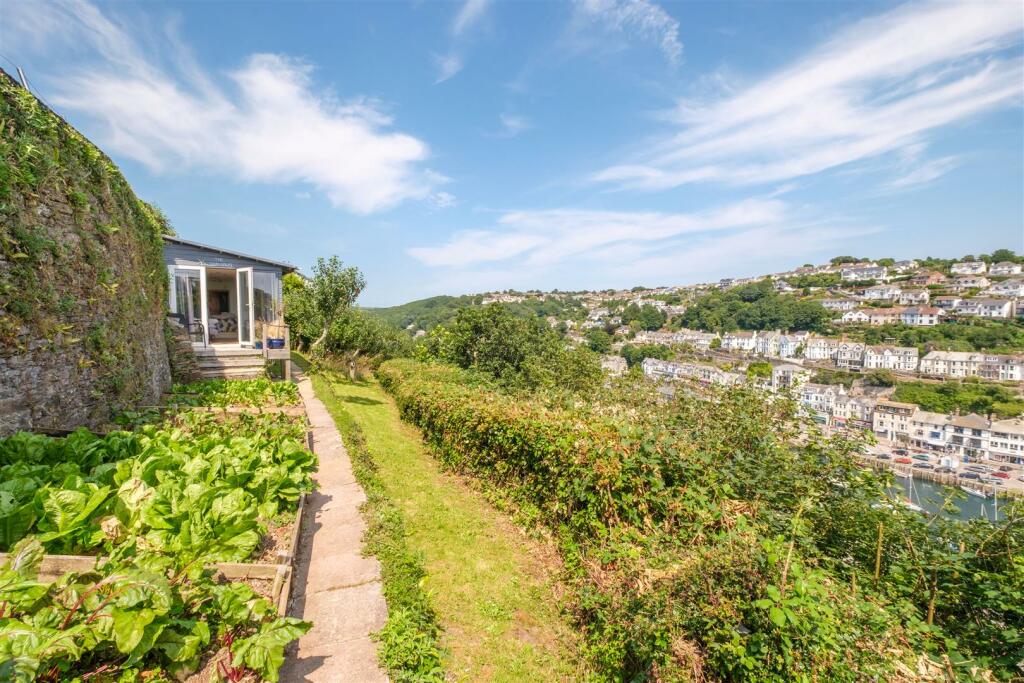 Parry Tranquil Place Looe31.JPG