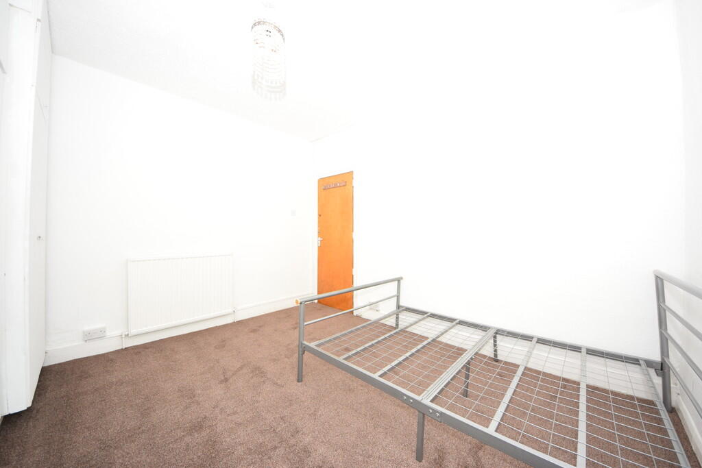 Green Lane 70 (14...