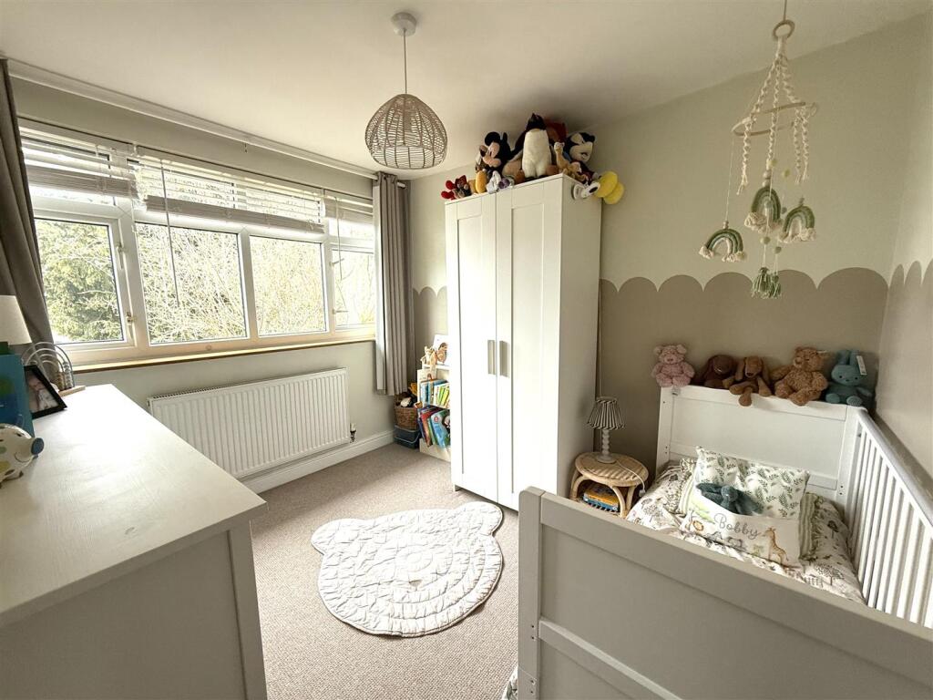 11 rectory lane bed 5.jpeg