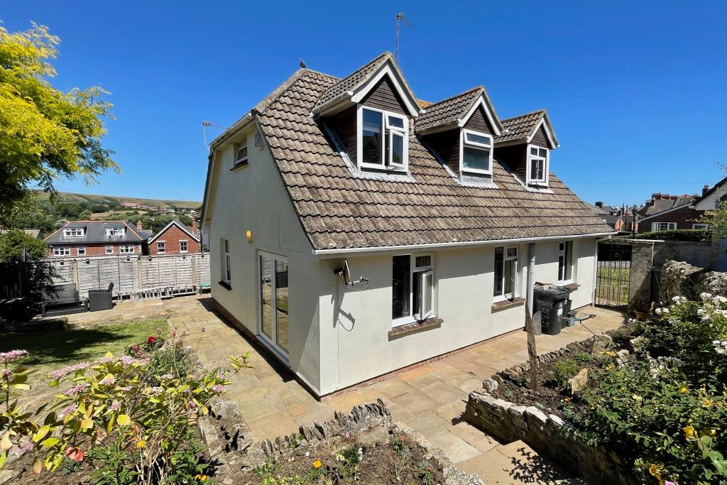 Rear/ Garden