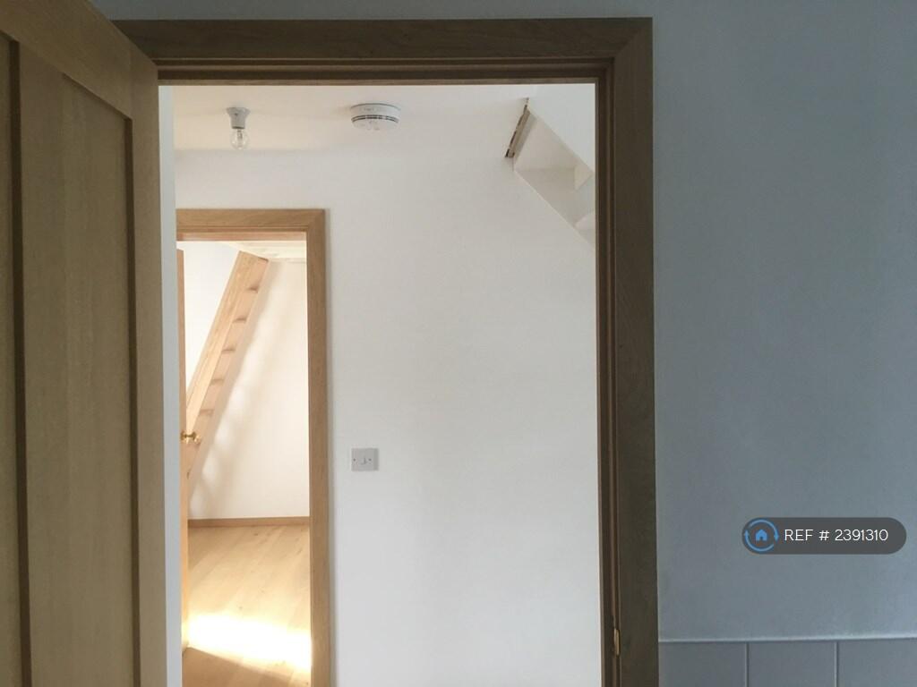 Second Bedroom With Mezzanine Sleeps 2