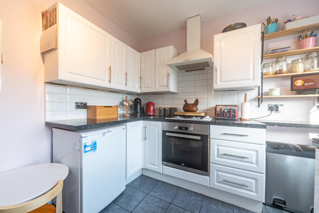 6AngleseyAvenue-7