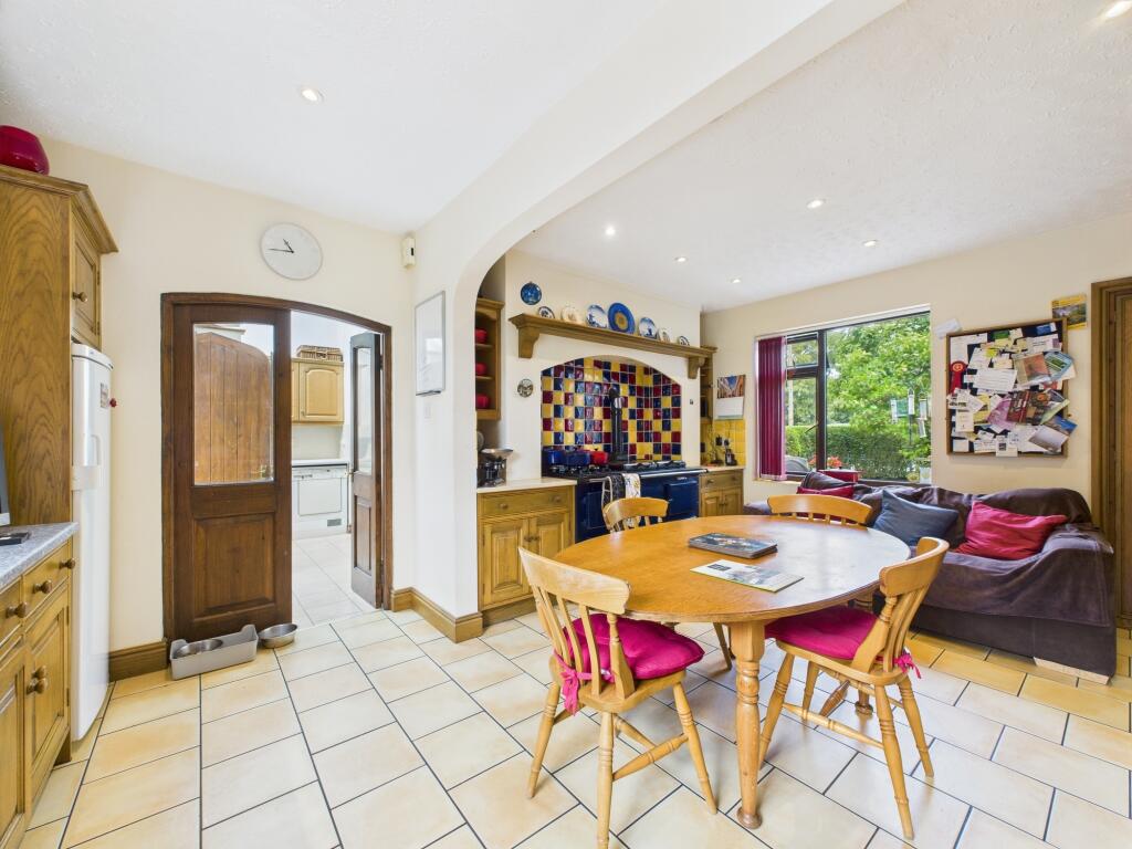 breakfast/kitchen