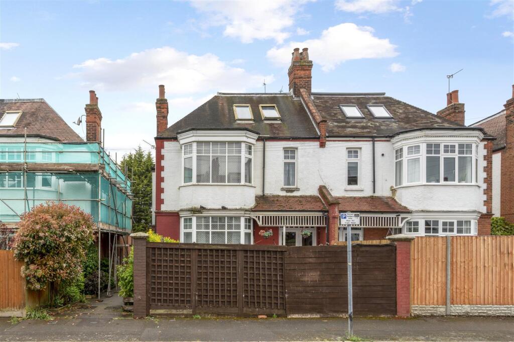 13 B laurel Road,19.jpg