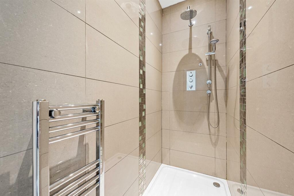 WALK IN WETROOM SHOWER