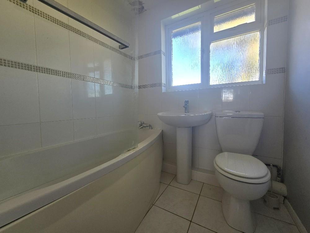 Greenodd Drive, Longford - Bathroom