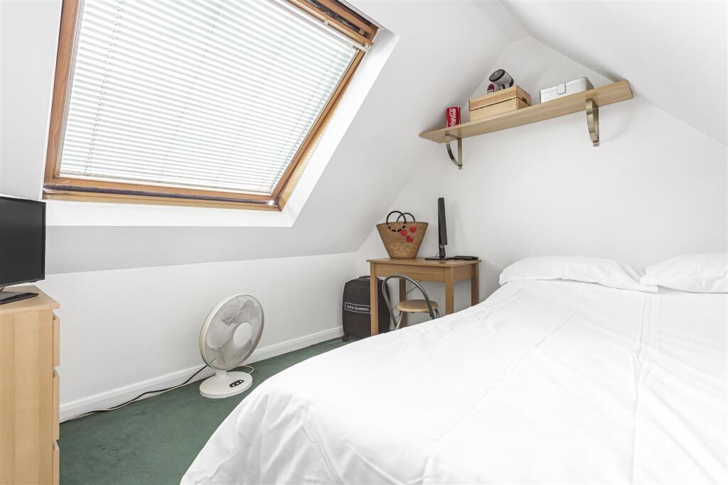 Bedroom 3 Bedfont Green Close.jpg