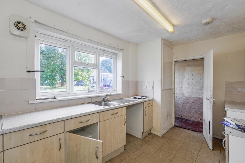 19 Wintringham Road, St. Neots, Cambridgeshire, PE19 1NX