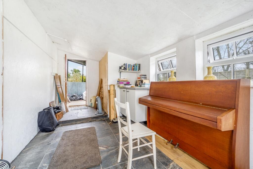 Hawthorns (New Bolingbroke)-14