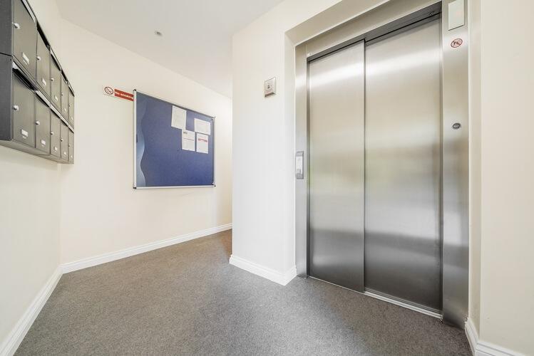 1295976 29 682c5180f063f ARW