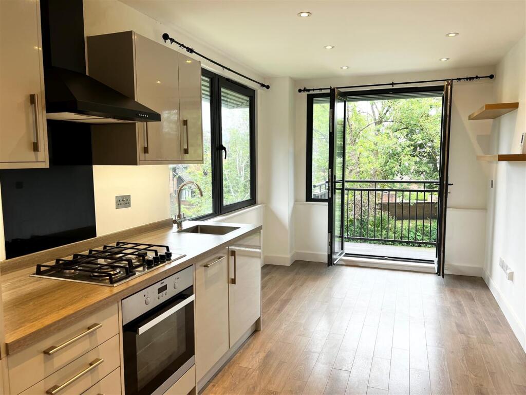 Kitchen Reception Room 2.jpg