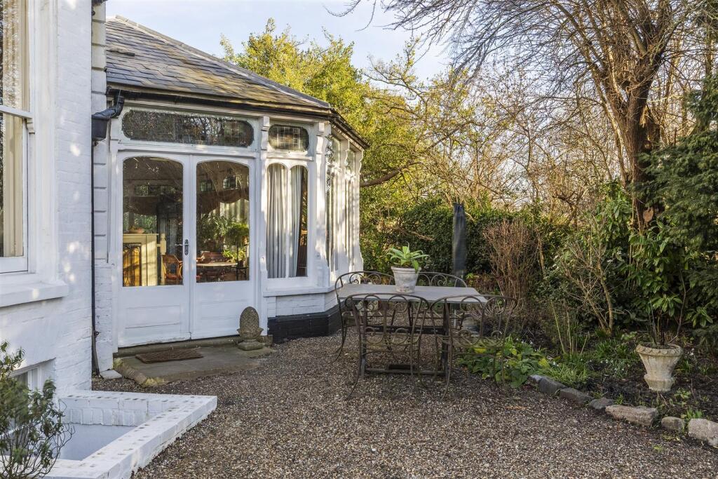 Communal Back Garden