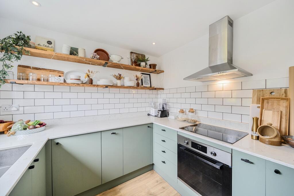 1300916-20-6841cacd67d08