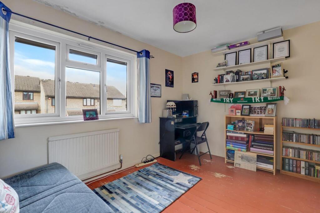 14-bba1JHPropWpen - 5 Chartwell Way - 40-medium.jp