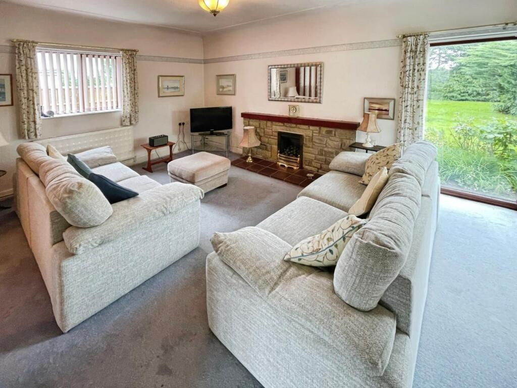 71ef8425--45D8-9D0E-BEE500636DCE-94306-00000D46192