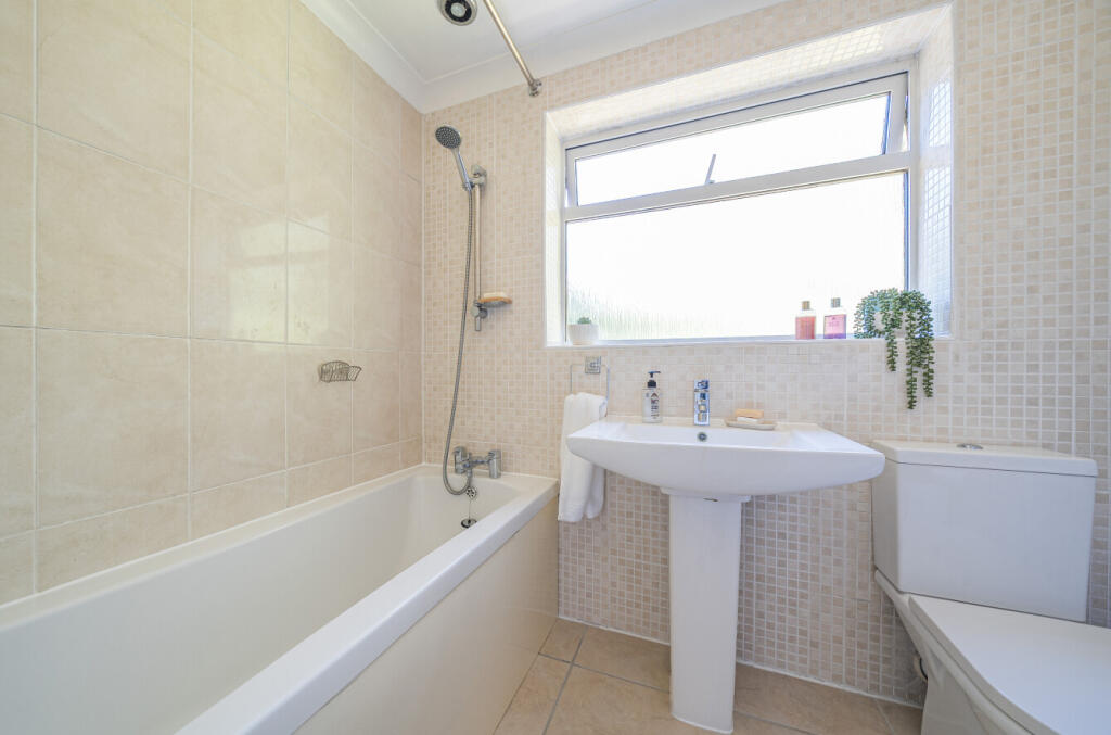 1316630-3-6863826...