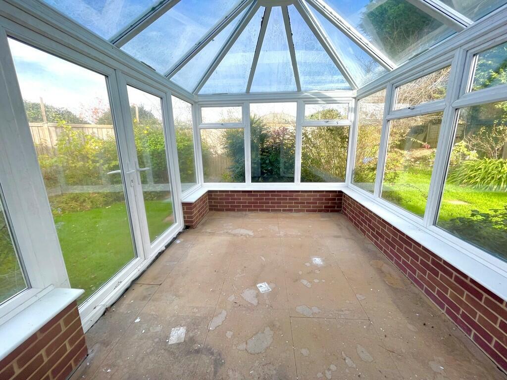 11 Furzefield Clo...