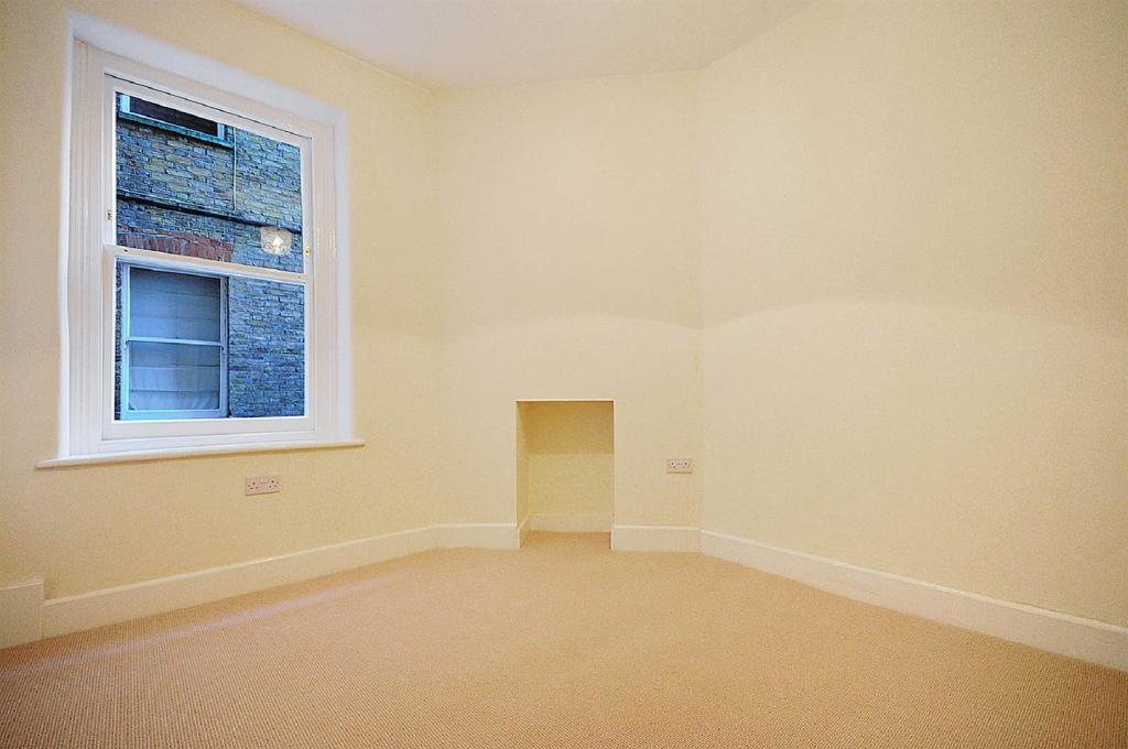 Bedroom 2:
