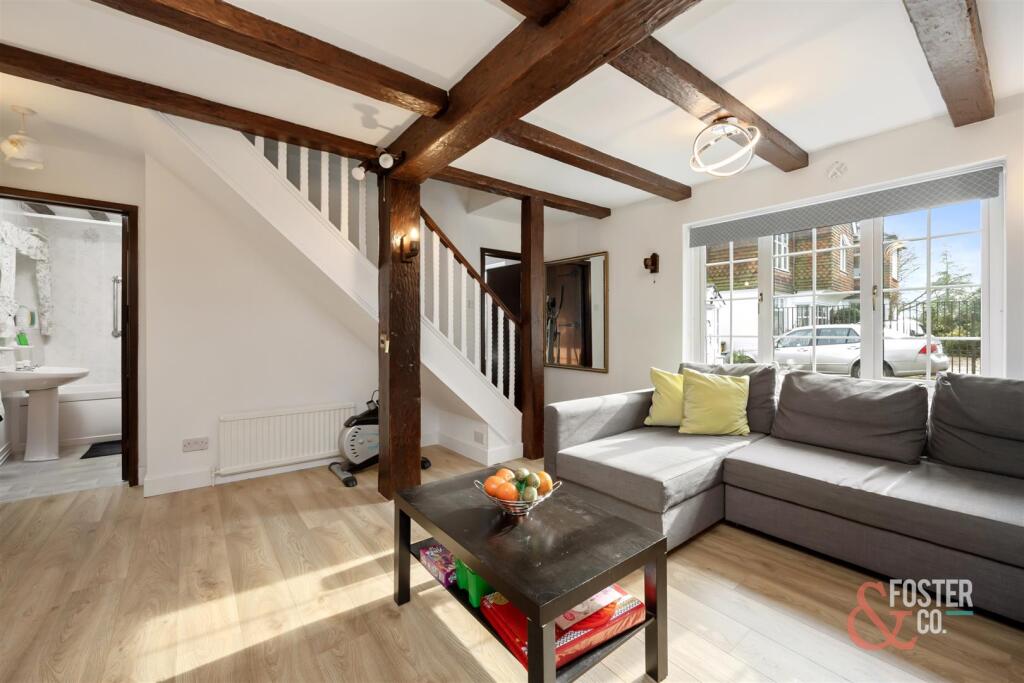 Cuckfield Lane, Stable Cottage-004.jpg