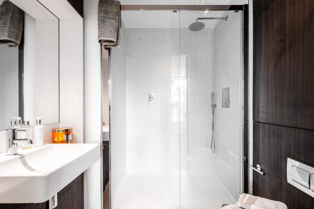 Blackburn House 23 - 22.jpg