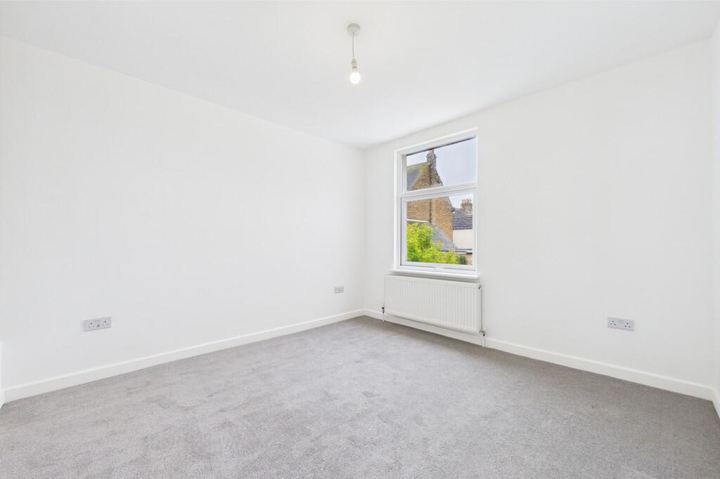 CAM01085G0-PR0569...