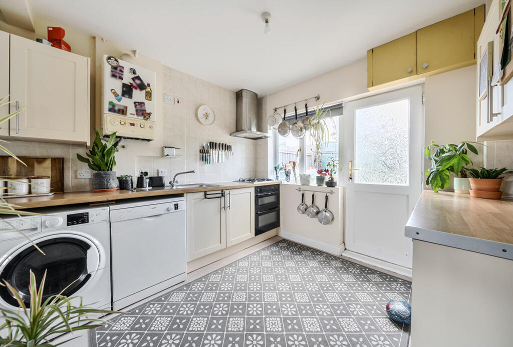 1348568-15-68c80d...