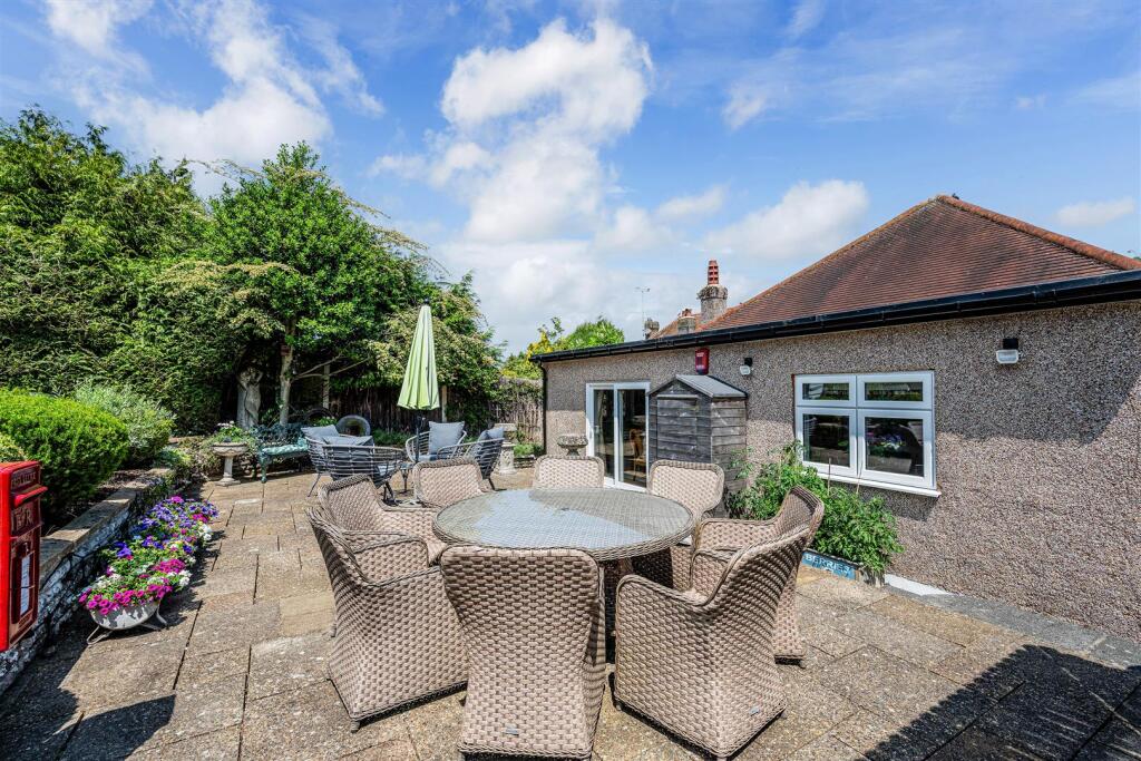 HILLSIDE, 84 (5).jpg