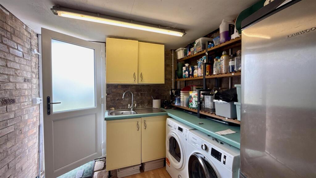 utility/garage