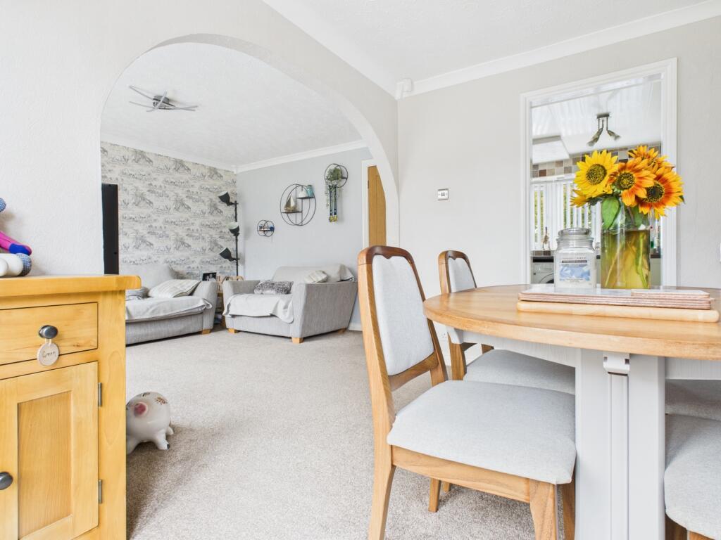 CAM03729G0-PR0149-STILL019