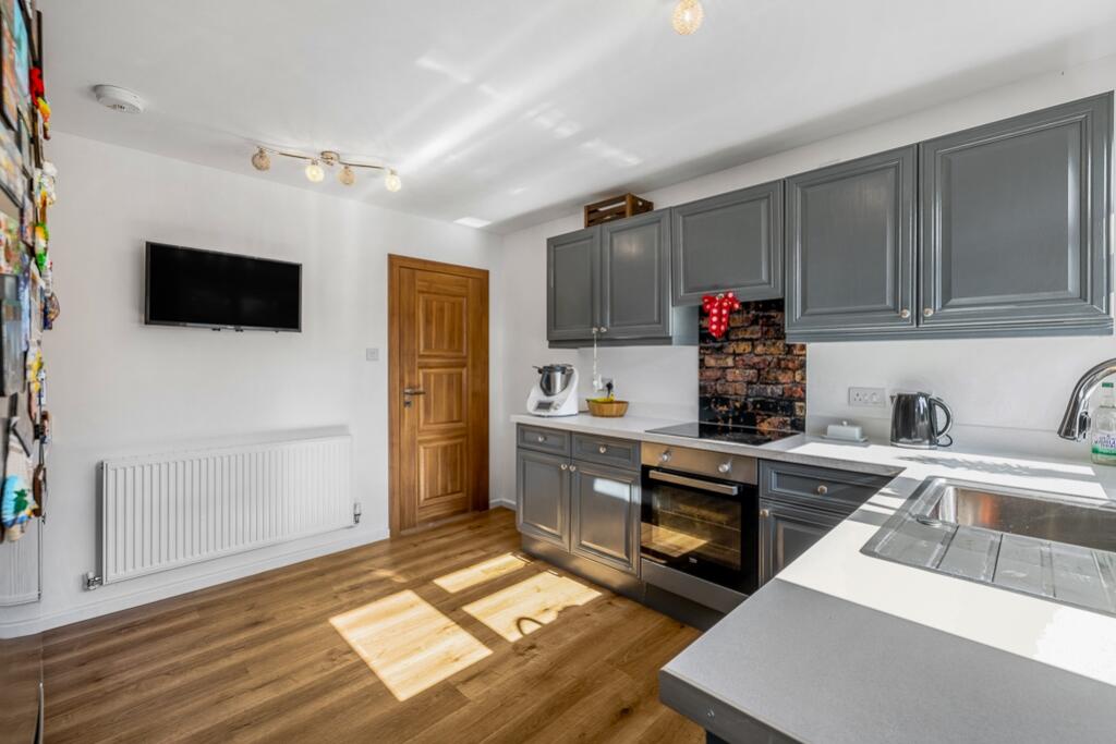 14 Blacksmith Lane (Thorpe-On-The-Hill)-9