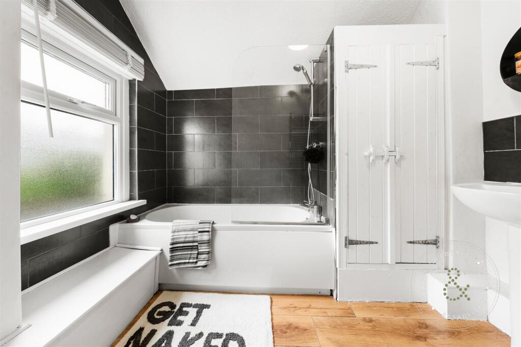 Treharris Street (16).jpg