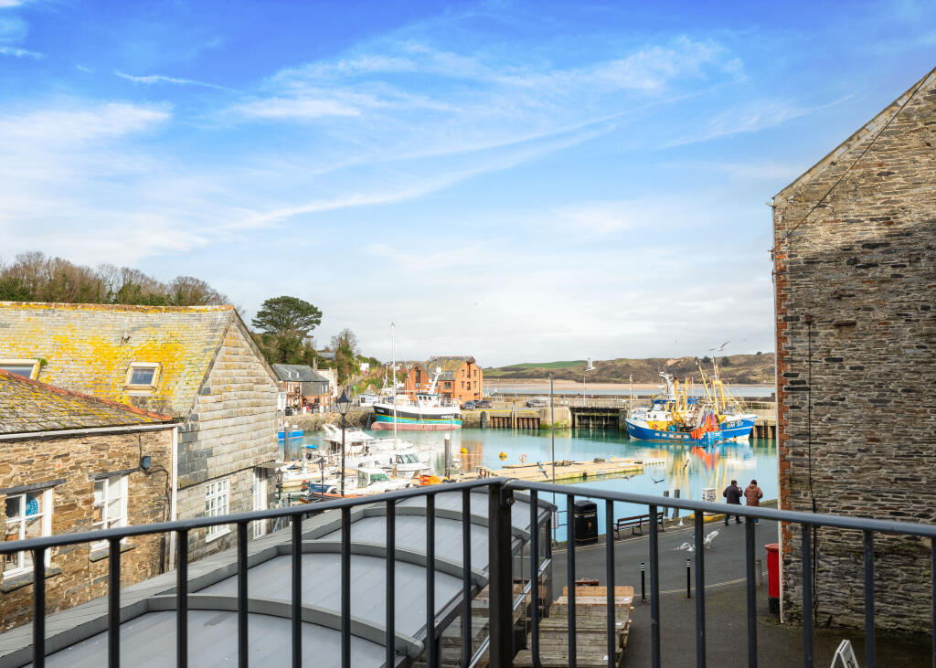 67aa1c6b7a62b_Strand House-15