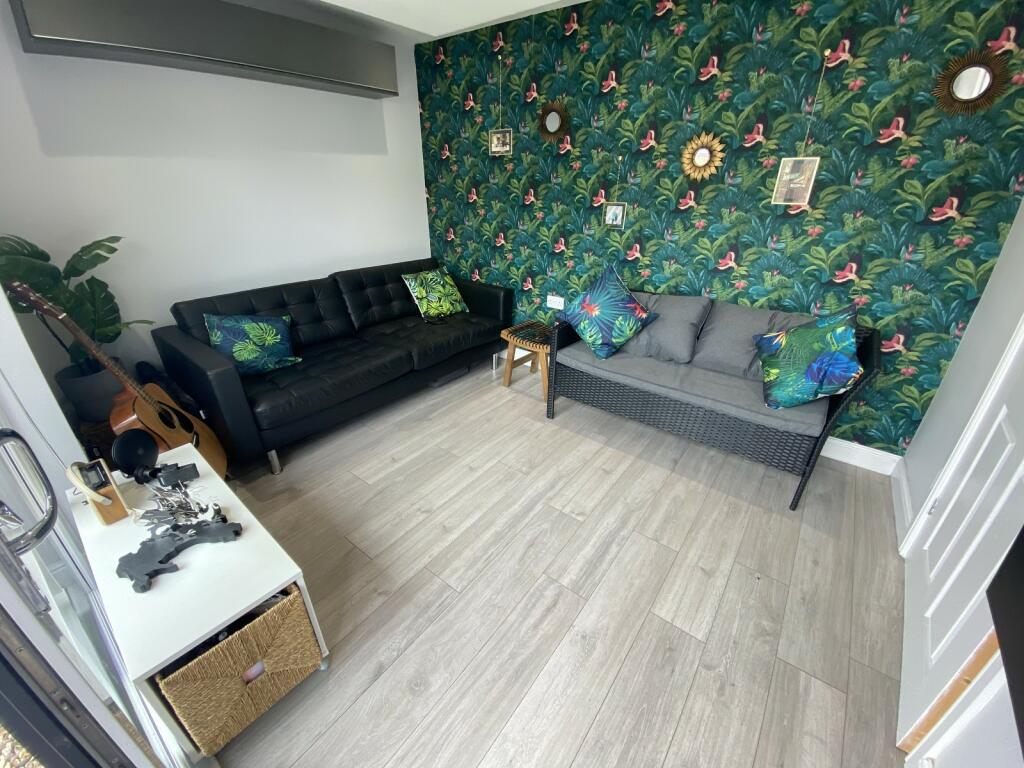 Garden room