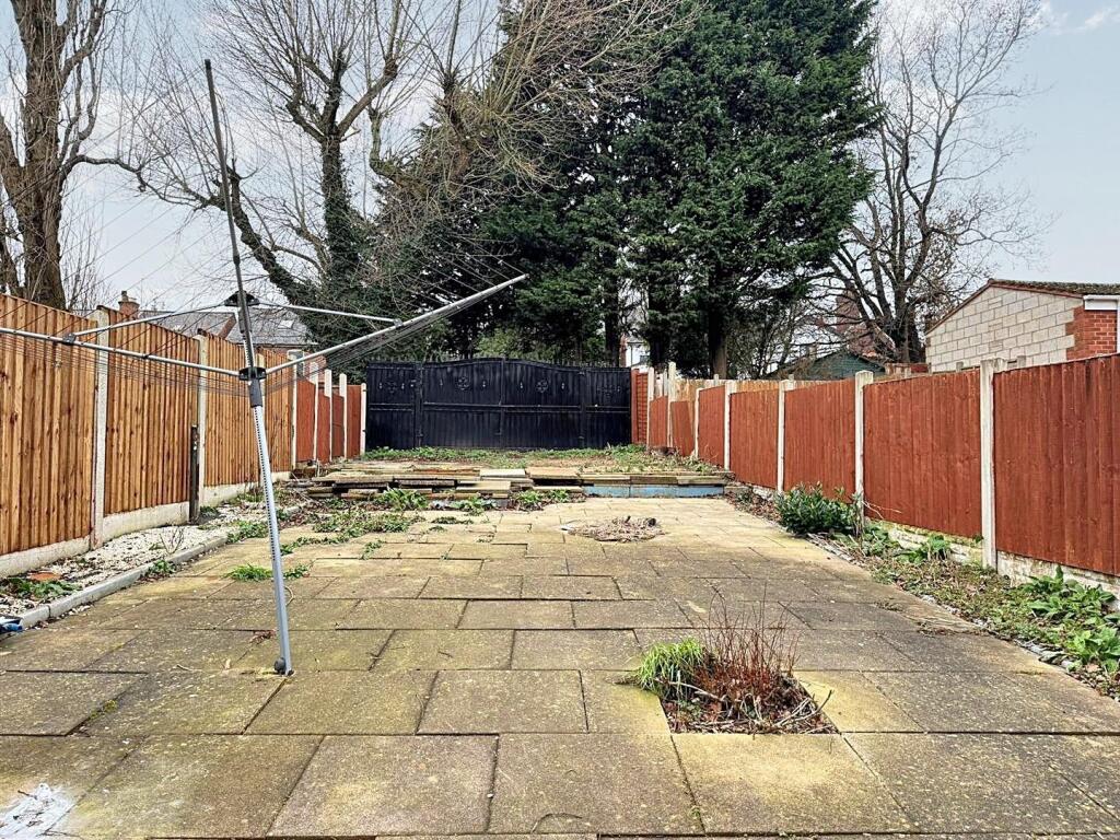Garden 1 (3).jpg