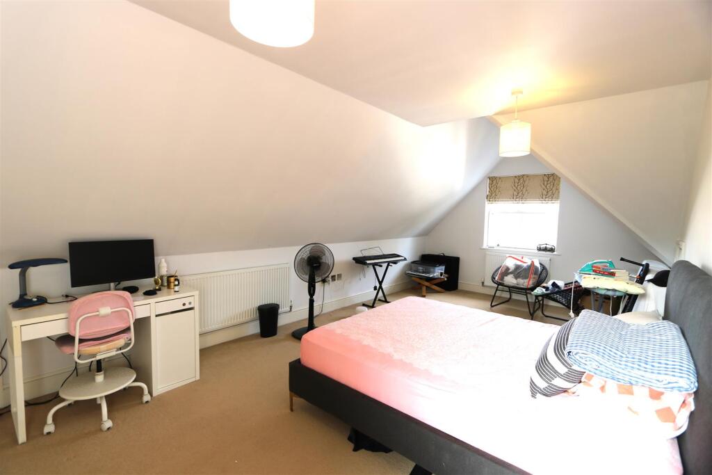 Loft Room.JPG
